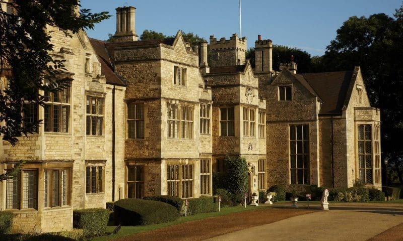 Cairn Group acquires five hotels for £75m