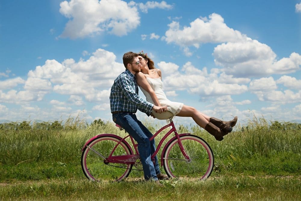 Valentine’s: Hospitality staff ‘among most likely’ to have office romances