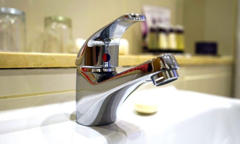 ADVICE: From April 2017, 97% of UK hotels will automatically change water supplier