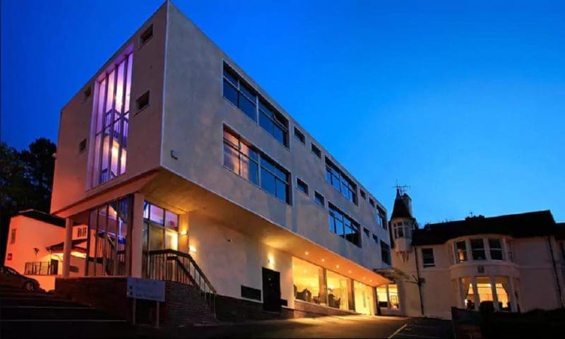 Clayton Lodge Hotel