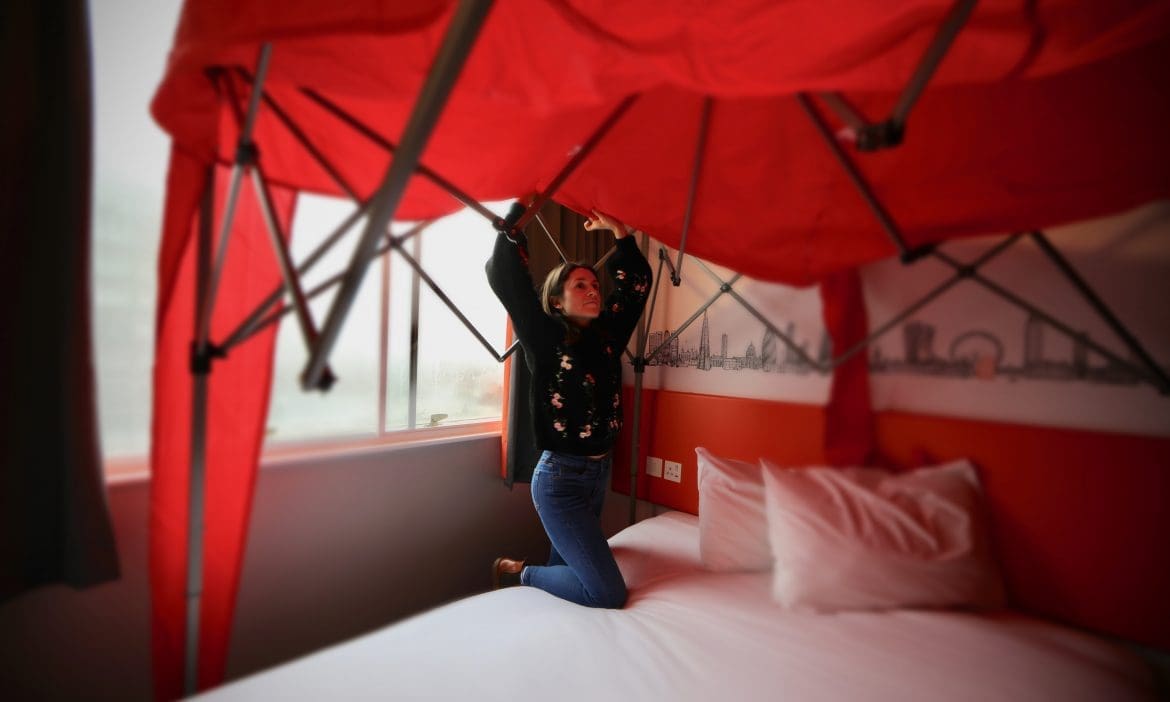 easyHotel