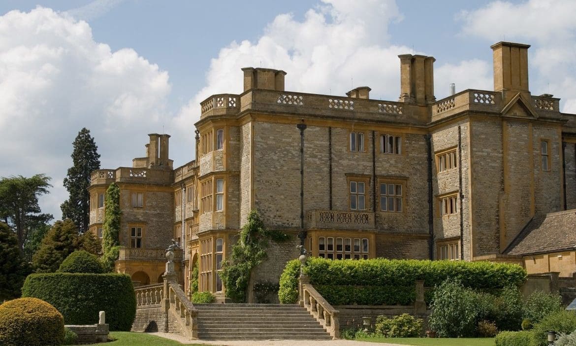 Oxfordshire hotel Eynsham Hall sold for £8.25m