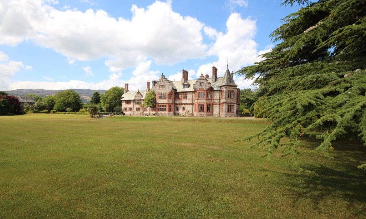 NPD opens 32 room mansion Caer Rhun Hall