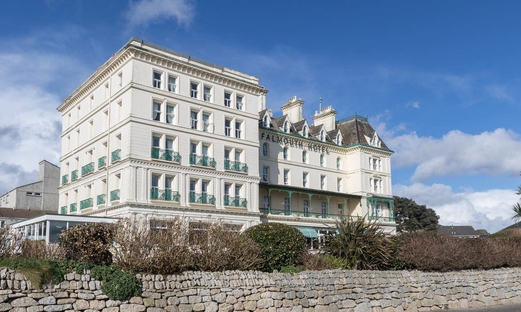 Three Richardson hotels passed back to owner