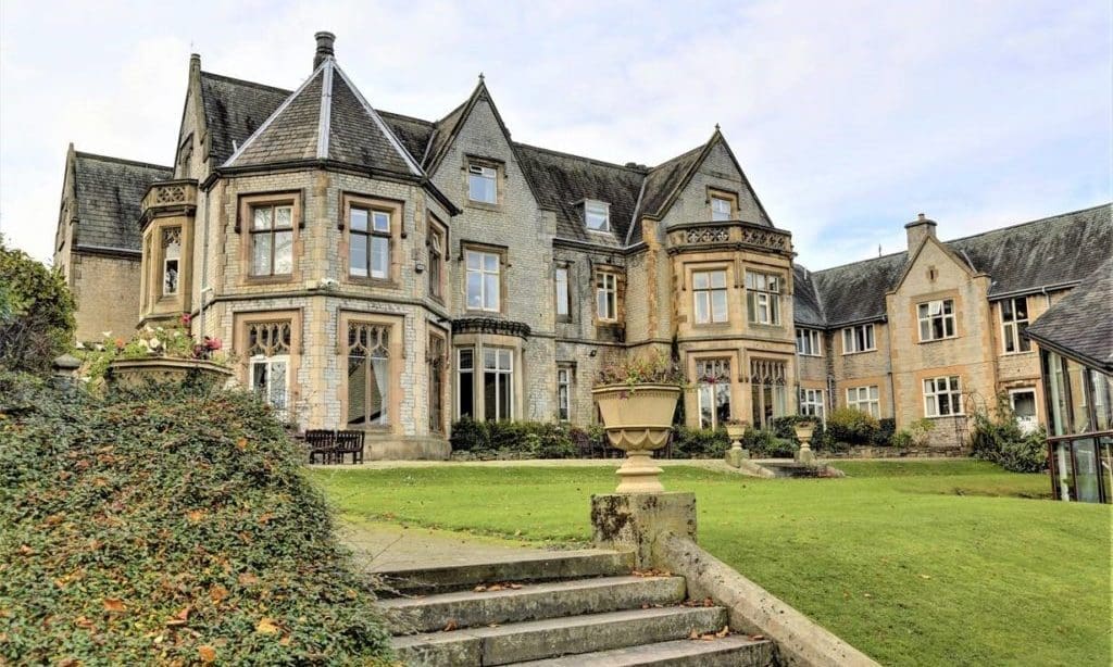 Kenwood Hall Hotel and Spa rebrands to Mercure Hotels