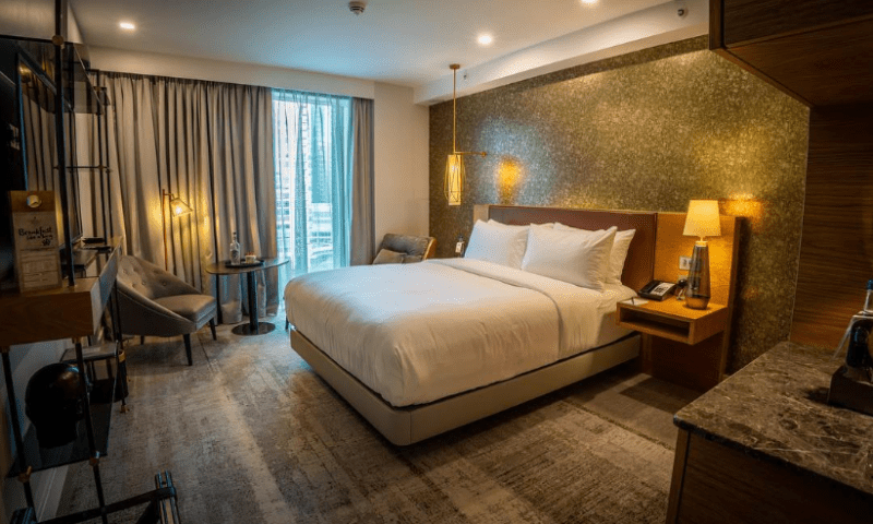 Hilton opens new Lincoln Plaza London hotel