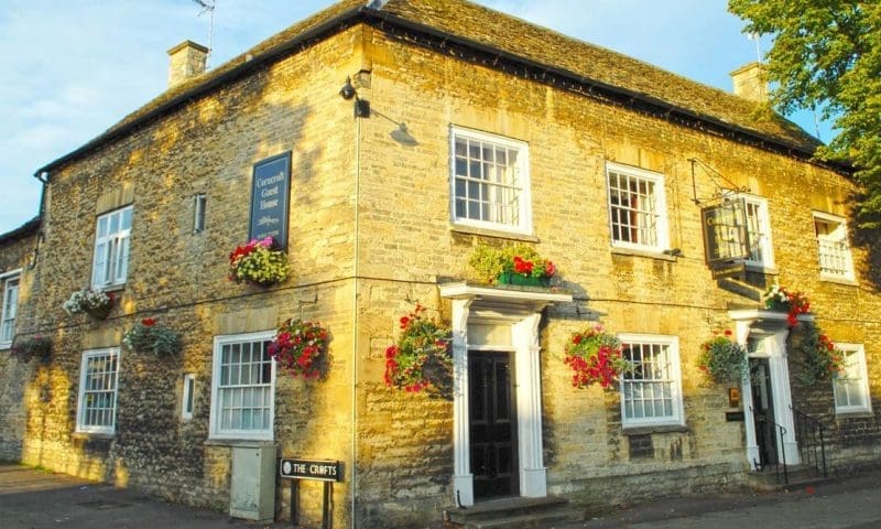 Historic Oxfordshire guest house brought to market