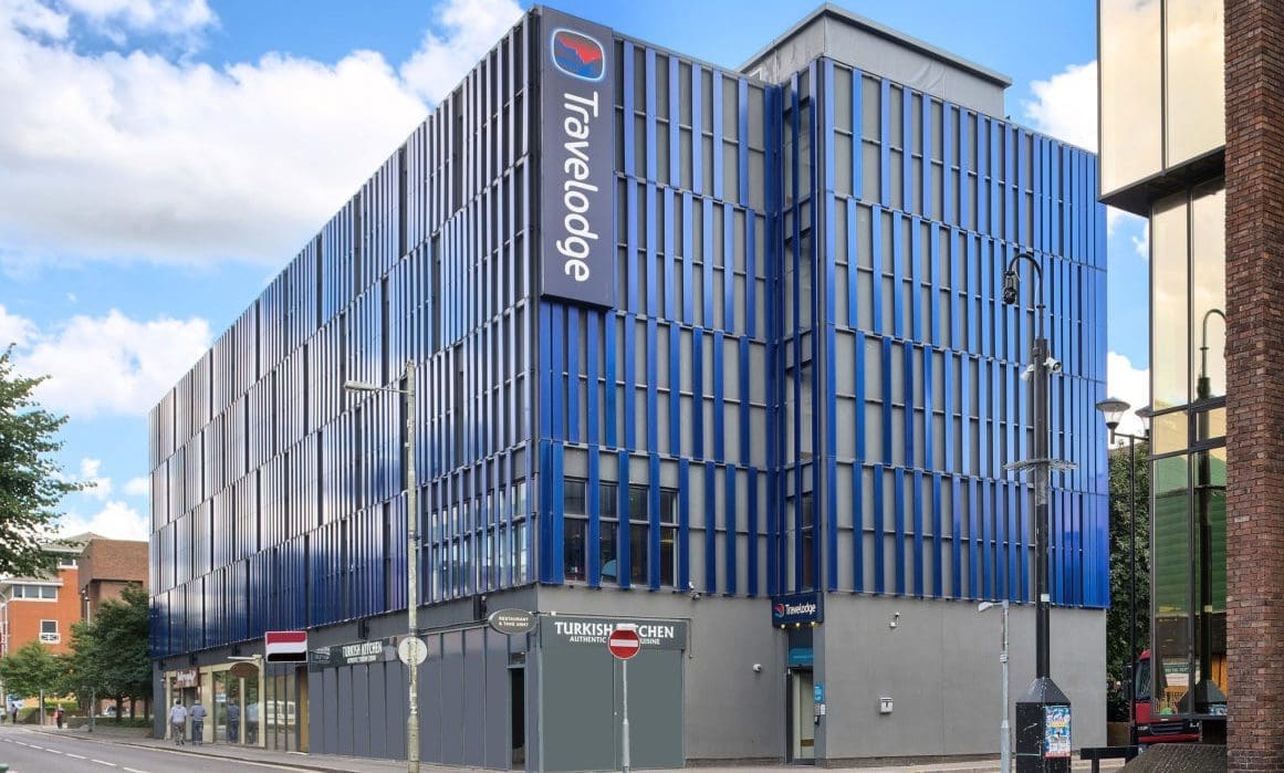 Travelodge reopens a further 11 UK sites to support key workers
