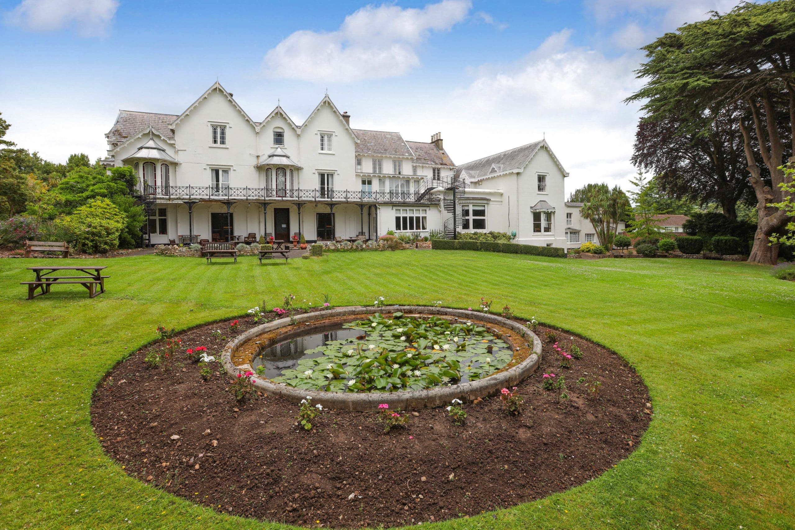 Sidholme Hotel sold to Arsh Holdings