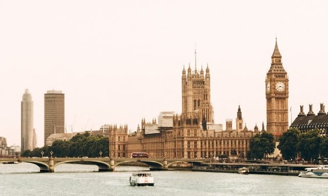 Hospitality industry welcomes new licensing regulations