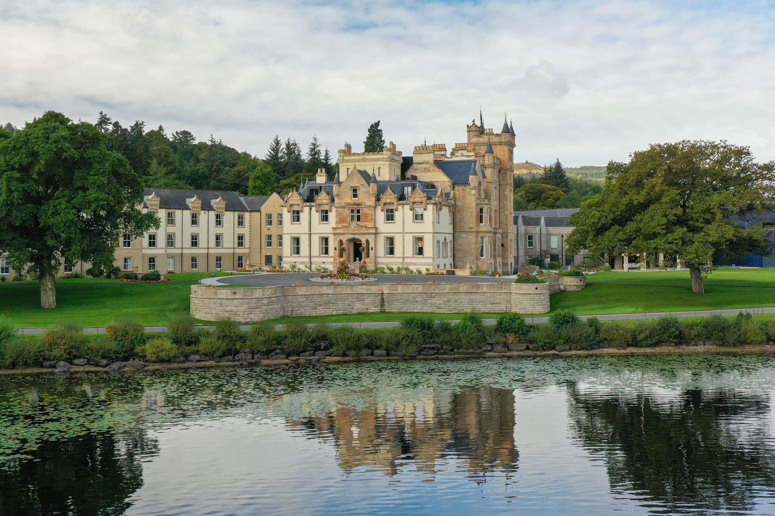 Cameron House Hotel unveils support for ‘Apprenticeships Work’ initiative