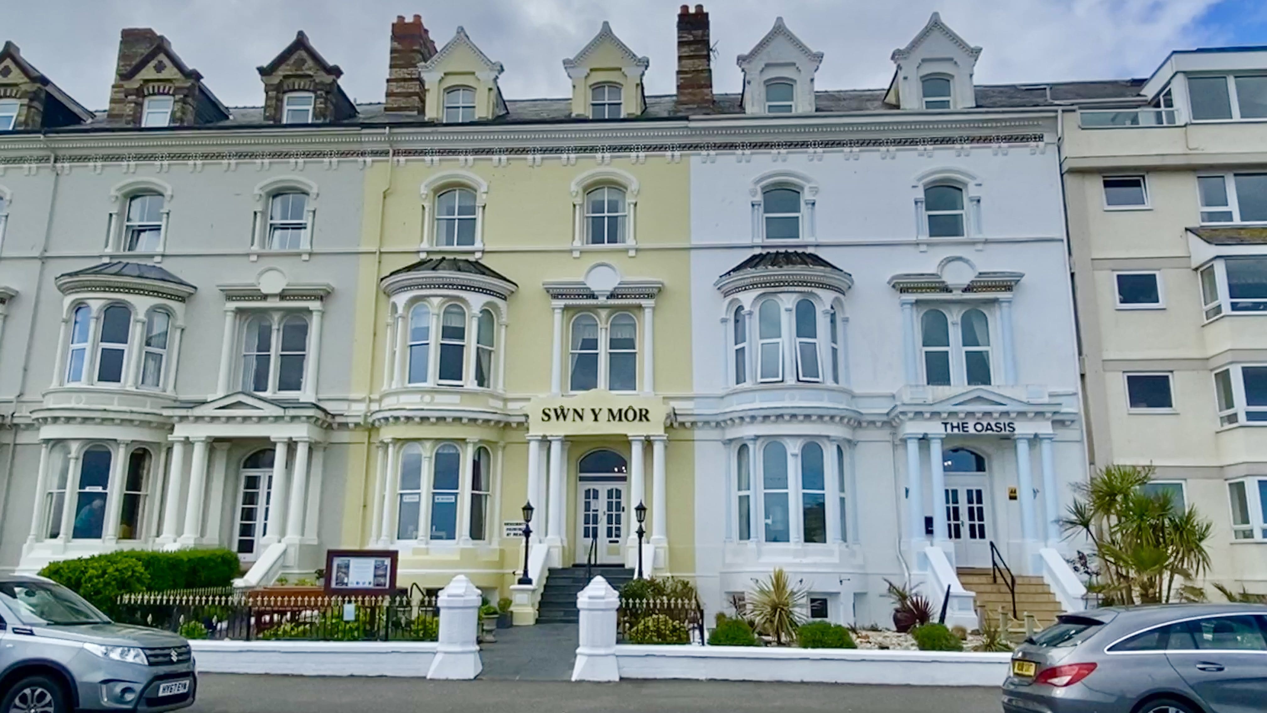 First-time hoteliers acquire North Wales’ Swn Y Mor Hotel