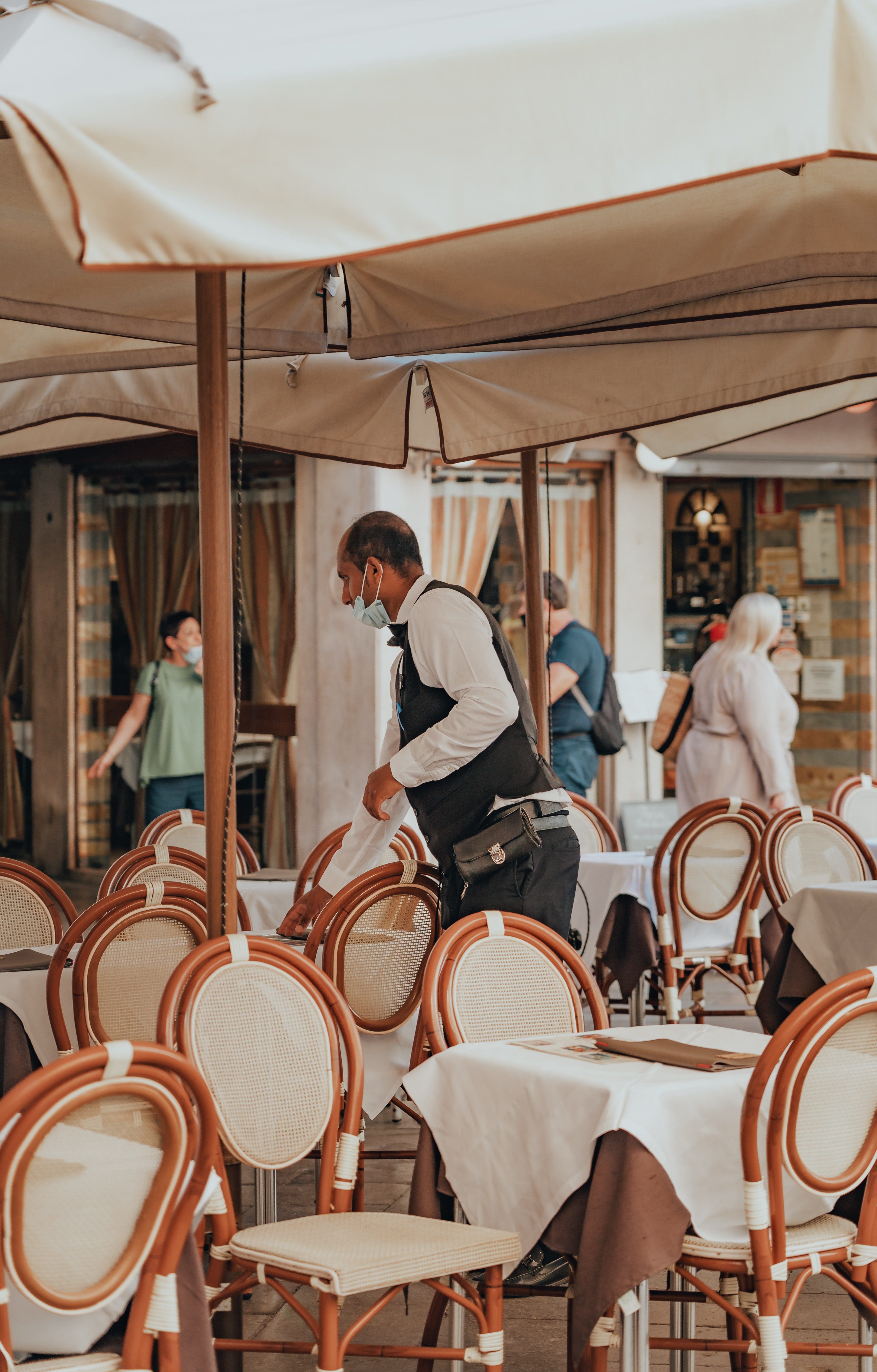 How to hire front of house staff