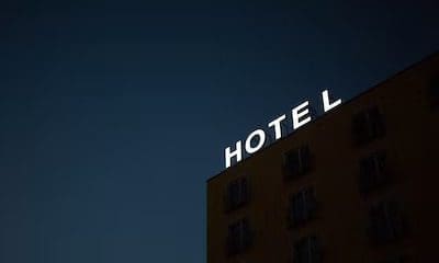UK room rates surge 13% to outpace inflation