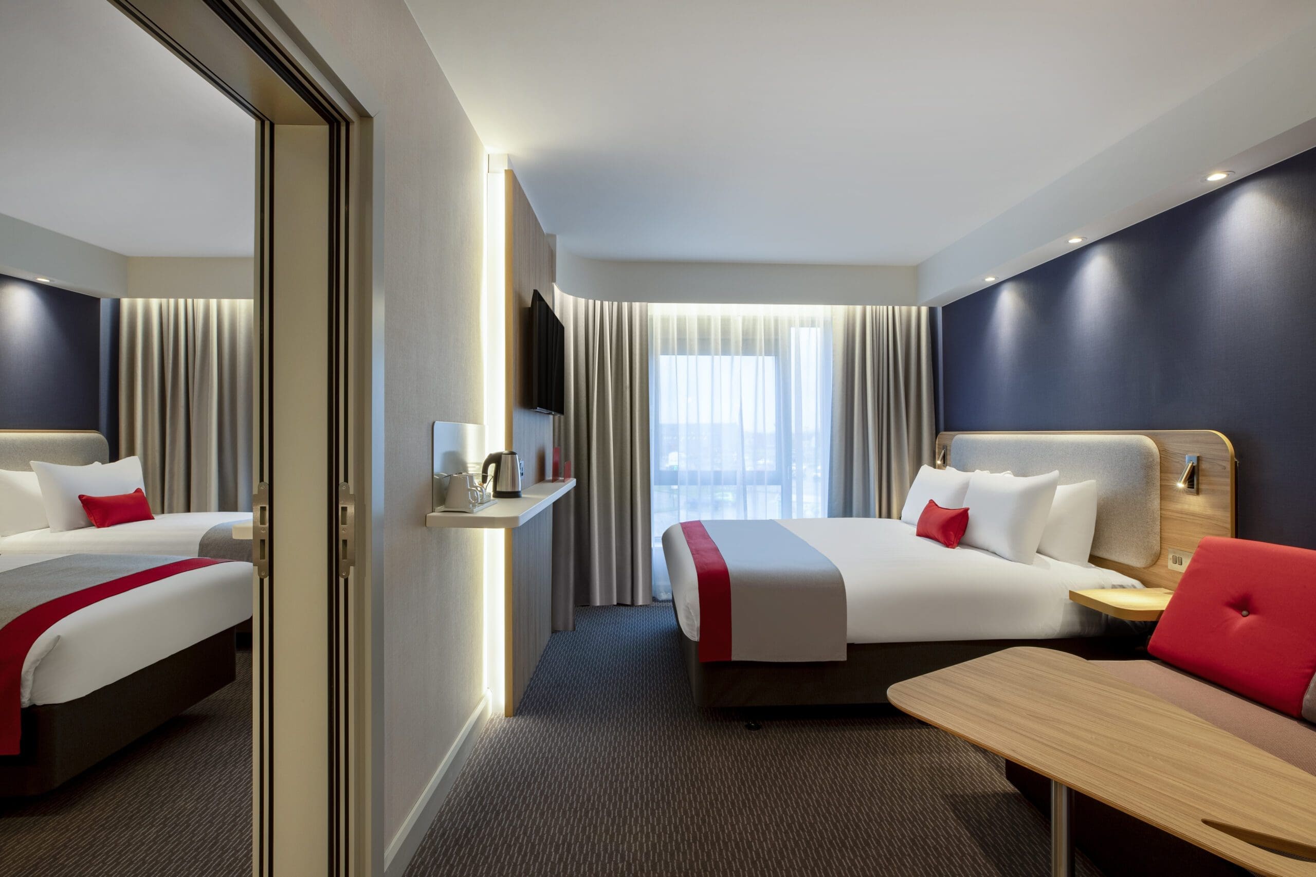 Holiday Inn Express Liverpool officially opens
