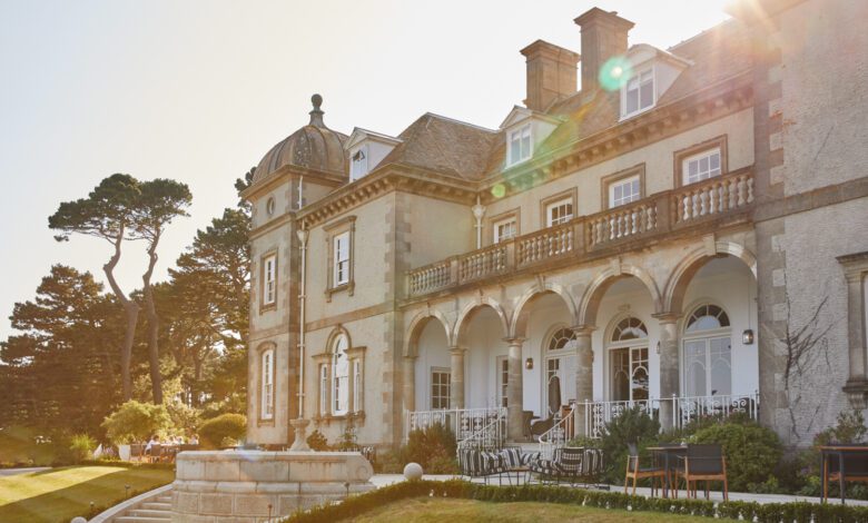 Fowey Hall welcomes new GM and deputy GM