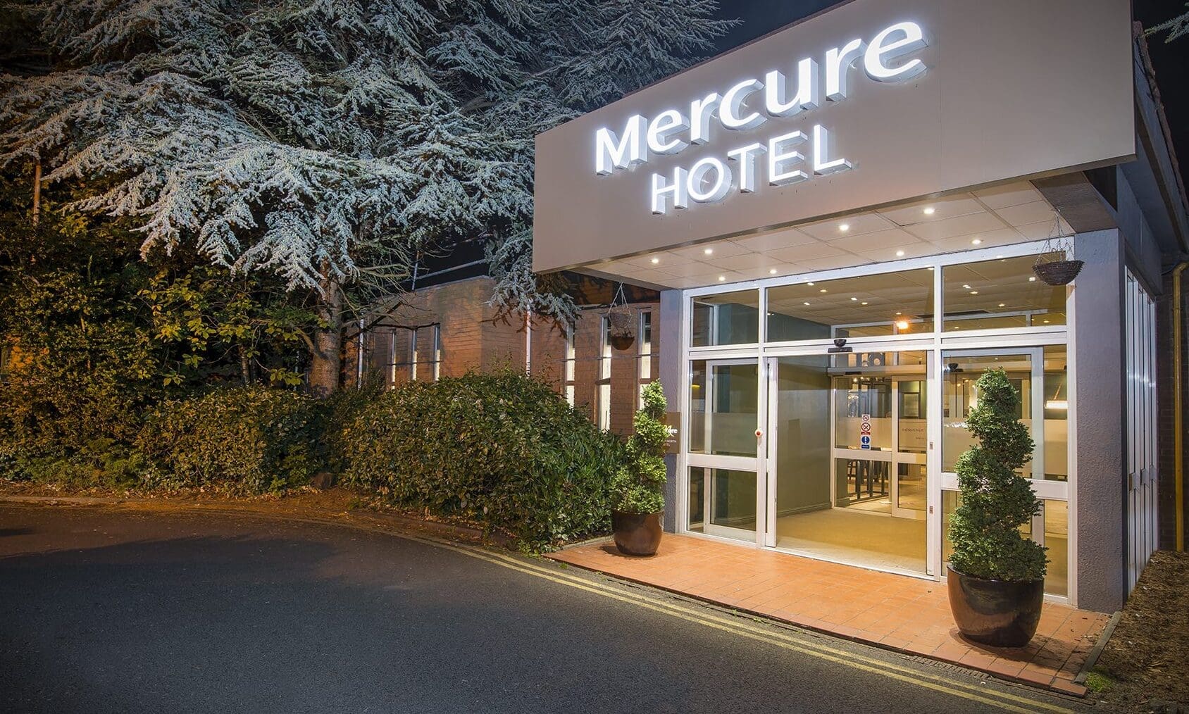 Aimbridge EMEA welcomes six Accor hotels to UK portfolio