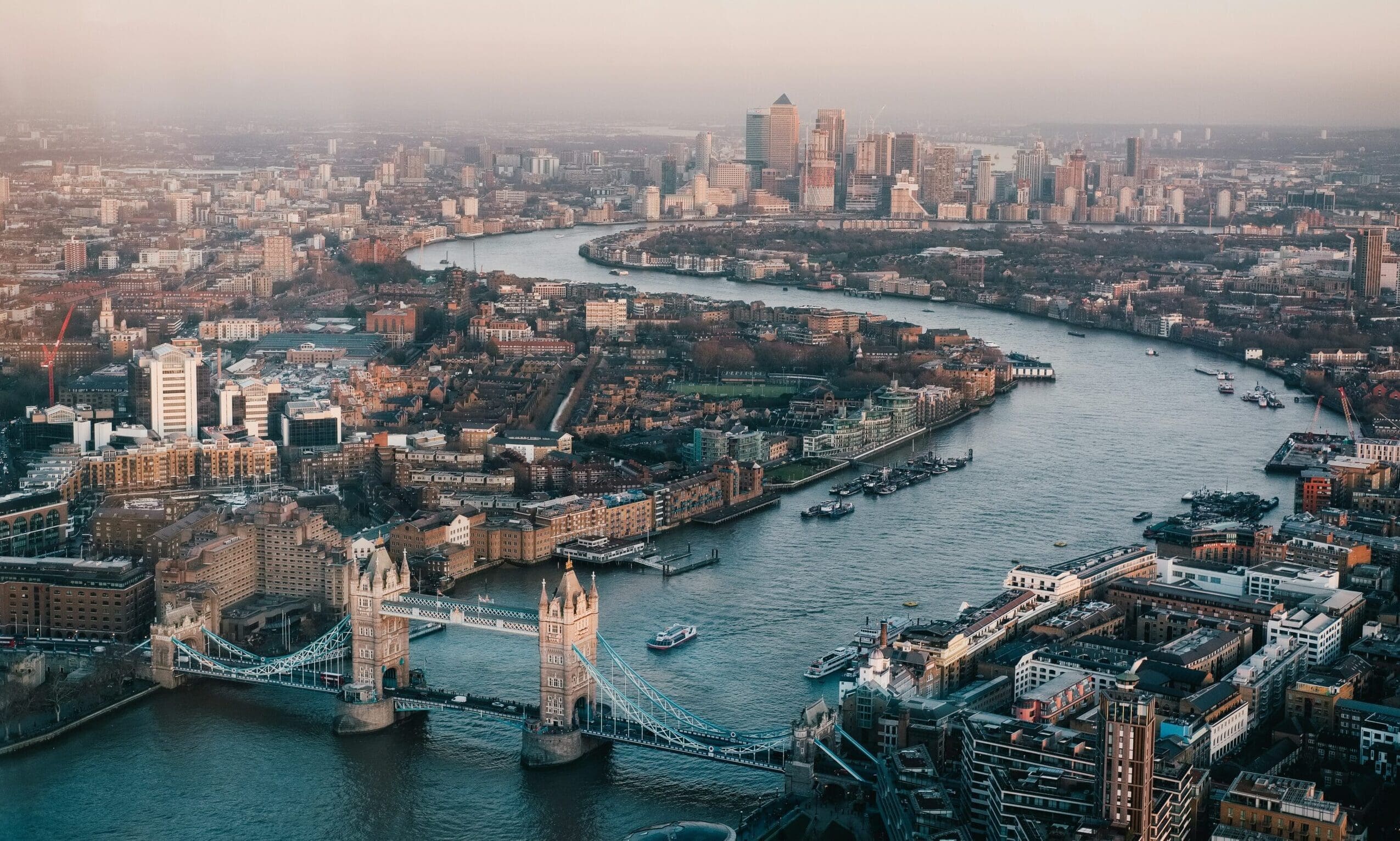 London hotel demand falls as geopolitical tensions push tourists away