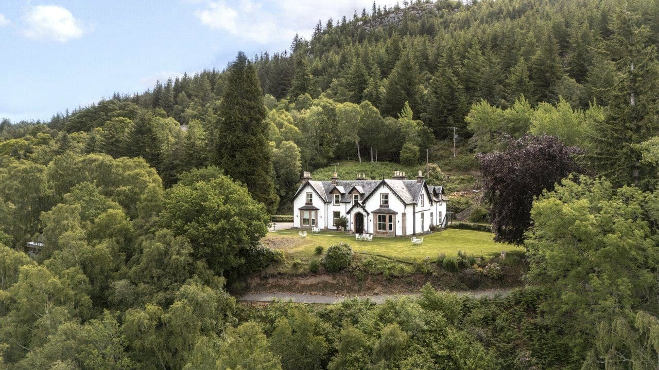 Foyers Lodge brought to market for £1.1m