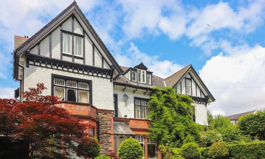 Dene House brought to market for £995k