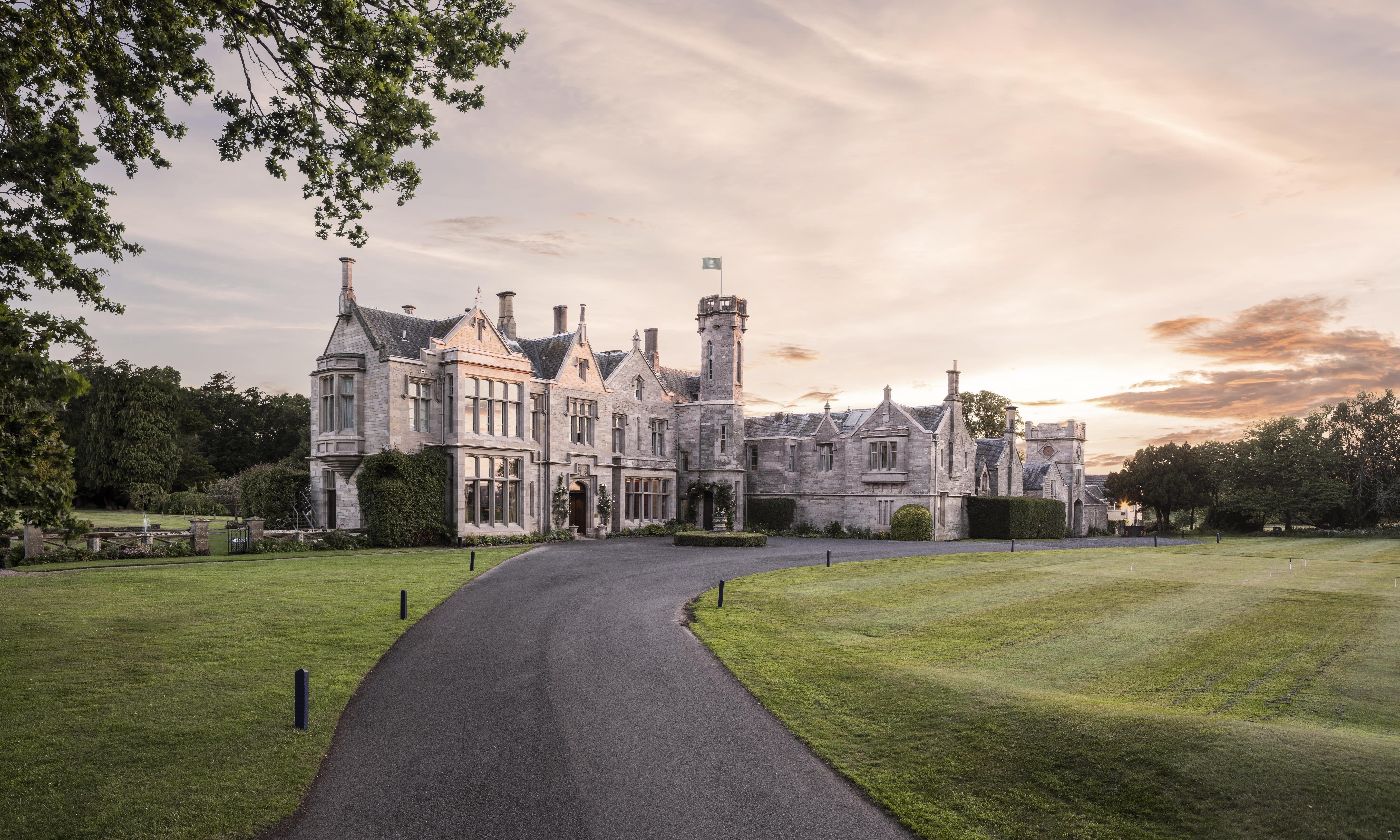 Schloss Roxburghe secures AA five-star hotel rating