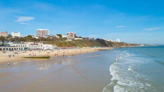 200 hospitality bosses urge government to scrap holiday tax