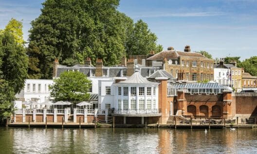 The Signet Collection expands senior leadership team