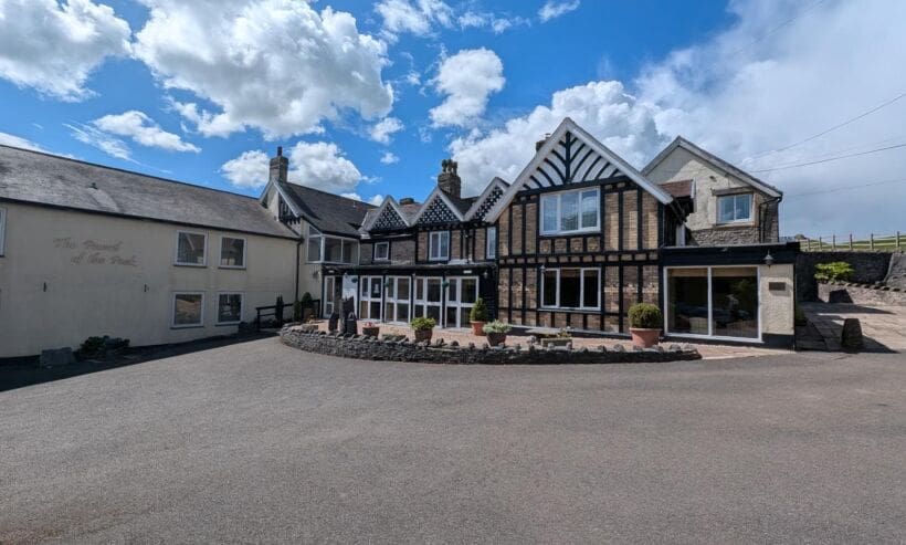 Peveril of the Peak hotel in Derbyshire hits market for £2m